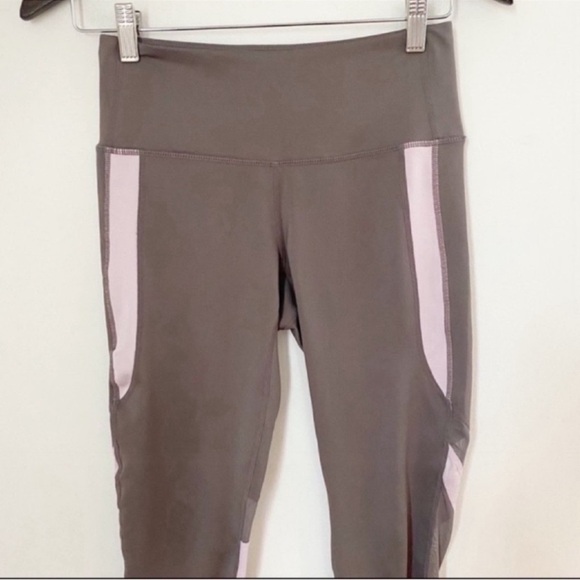 Z by Zella Mesh Calf 7/8 Leggings Athletic Yoga Workout Size Small Gray/ pink - Picture 2 of 9